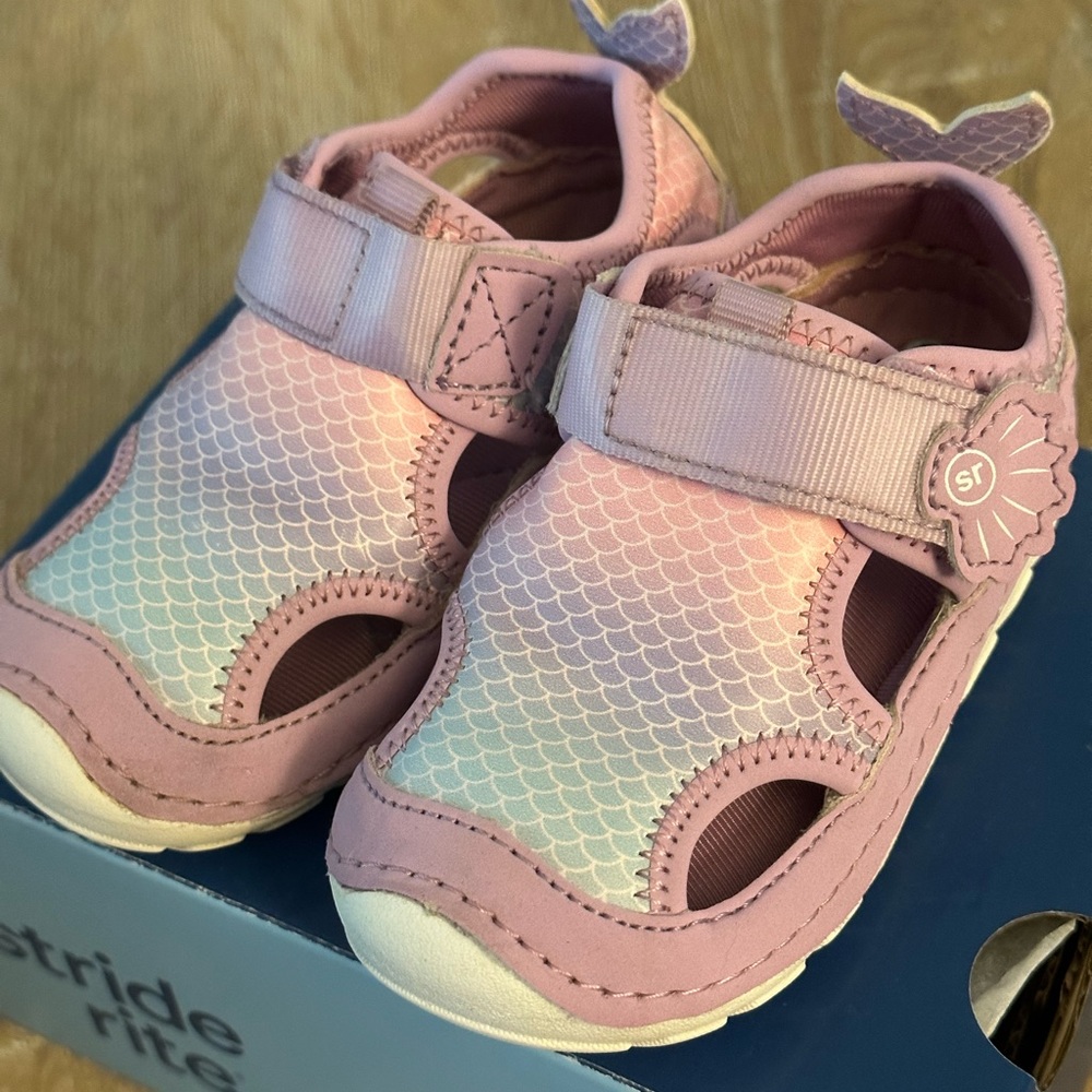 Stride Rite - Picture 10 of 13